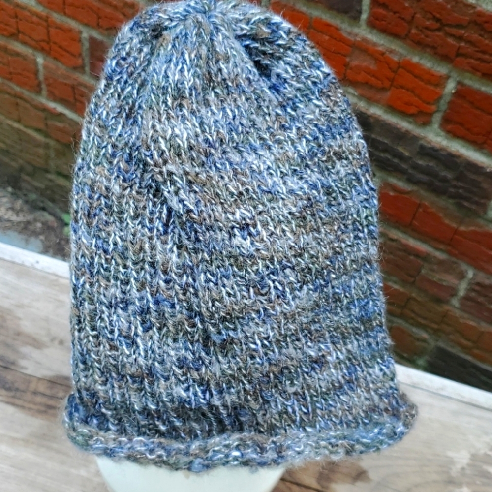 Handmade Hat: shimmering multi color knit